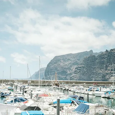 Most Beautiful apartment - 1st line - ocean, cliffs, port view - Home2Rest *
