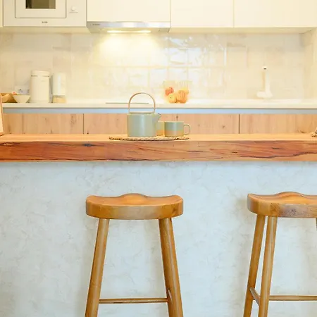 Most Beautiful apartment - 1st line - ocean, cliffs, port view - Home2Rest Apartamento