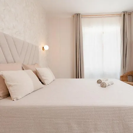 Apartamento Most Beautiful apartment - 1st line - ocean, cliffs, port view - Home2Rest *