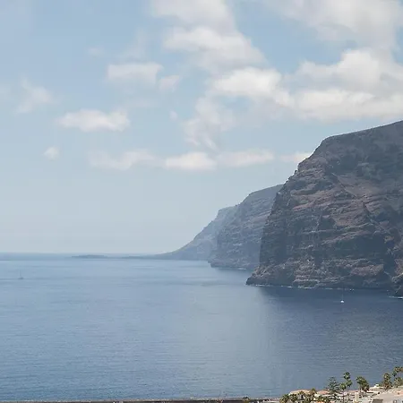 Most Beautiful apartment - 1st line - ocean, cliffs, port view - Home2Rest