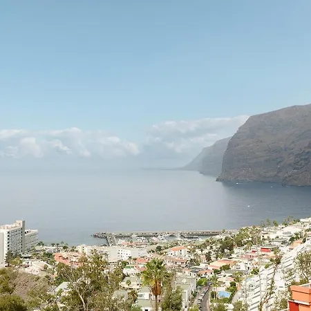 Most Beautiful apartment - 1st line - ocean, cliffs, port view - Home2Rest *