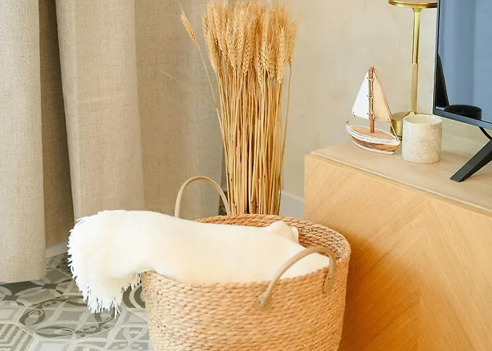 Beautiful - 1st Line - Home2rest *