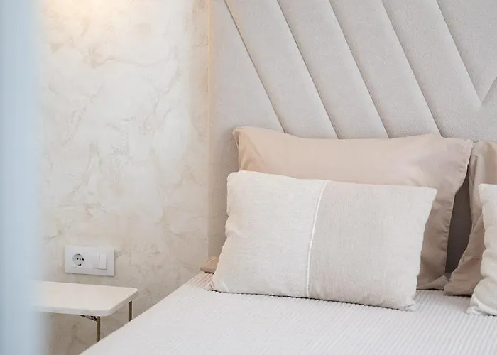 Beautiful - 1st Line - Home2rest Apartman