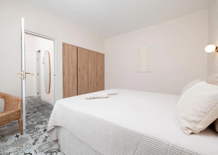 Beautiful - 1st Line - Home2rest Apartman *