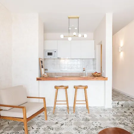 Lägenhet Beautiful - 1st Line - Home2rest