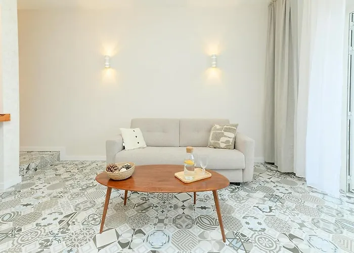 Beautiful - 1st Line - Home2rest *